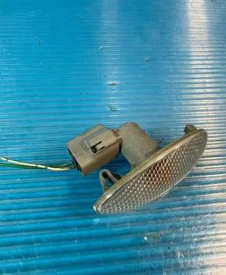 Toyota Yaris Front fender indicator light 817300D032