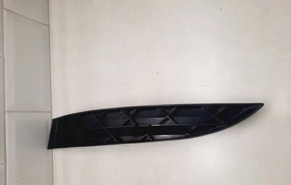 Front bumper lower grill