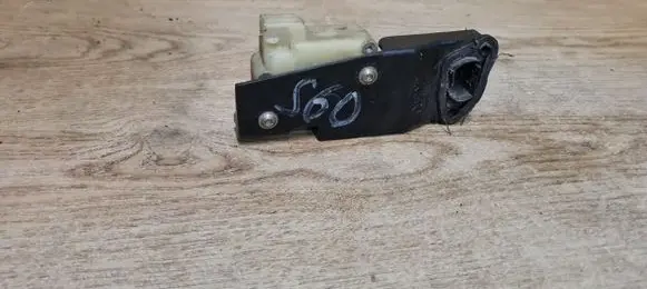 Volvo XC90 Central locking motor 30716837