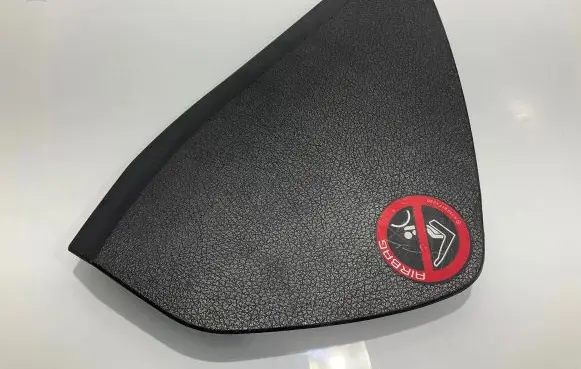 Mercedes-Benz E W211 Dashboard side end trim 2116800478 T0013782 A2116800478