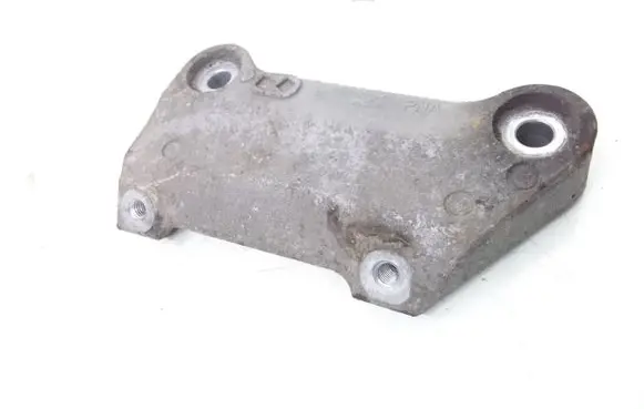 Honda Accord Engine mounting bracket PNA