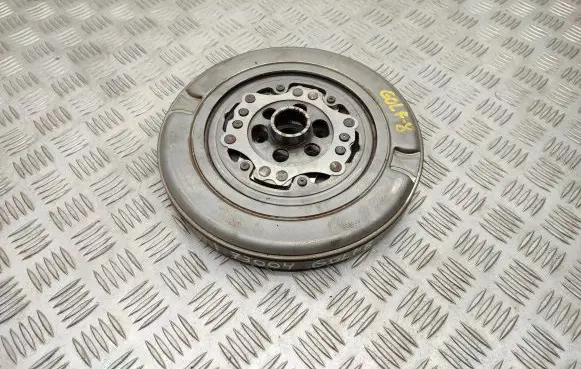 Volkswagen Golf VIII Flywheel 04E105266AA 012295001651