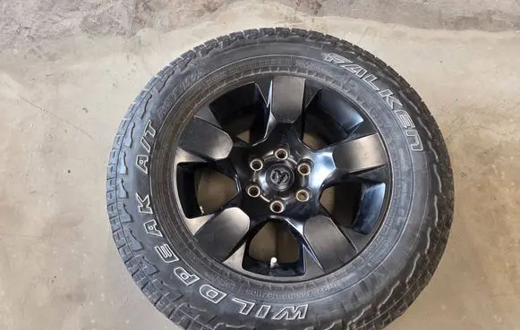 Dodge RAM R18 spare wheel K5DV4621