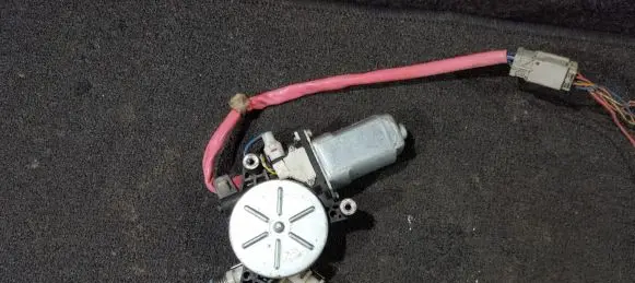Mitsubishi Lancer Front door window regulator motor 80061 400450