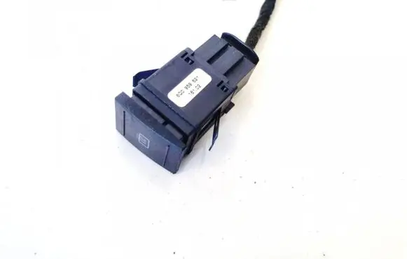 Volkswagen Polo Windscreen/window heater switch 6q0959621