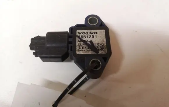 Volvo V50 Airbag deployment crash/impact sensor 8651201 MRSA5 8042A5