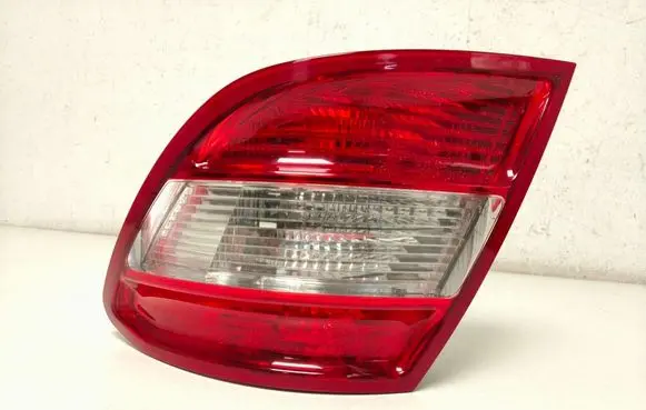 Mercedes-Benz C W204 Rear/tail lights A2048203664