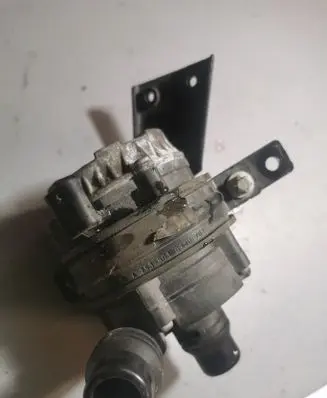 Mercedes-Benz E W238 Electric auxiliary coolant/water pump A0005002686