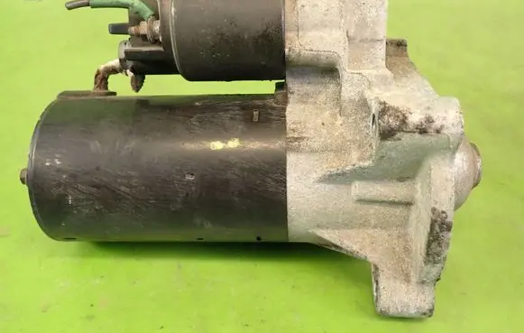 Peugeot 406 Starter motor 0001108176