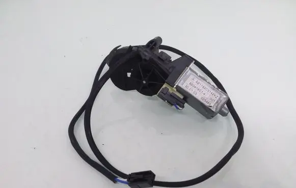 Mercedes-Benz E W211 Seat adjustment motor A2118203142 A2118203142KZ 0390201939