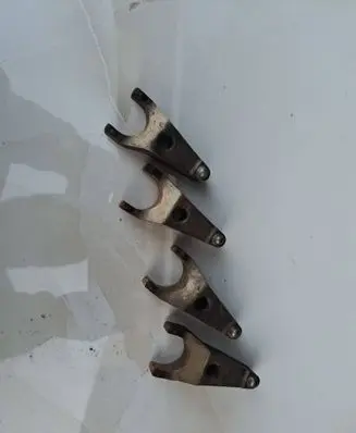 Toyota Avensis T270 Fuel Injector clamp holder 