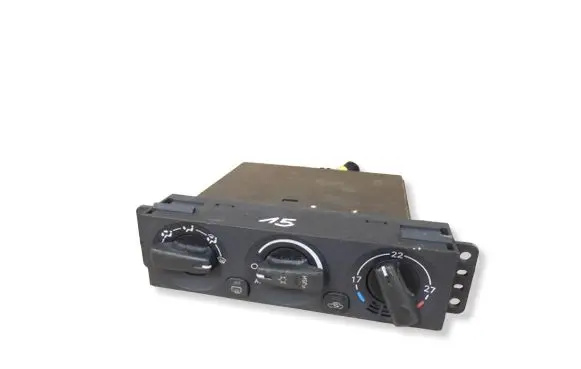 Mitsubishi Carisma Climate control unit MR360474 CAB502A011
