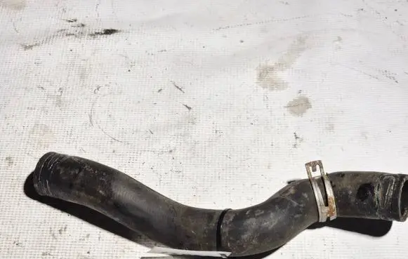 Renault Scenic III - Grand scenic III Engine coolant pipe/hose