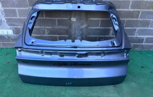 Alfa Romeo Junior Tailgate/trunk/boot lid 