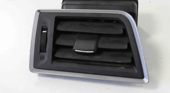 Subaru Outback (BS) Dashboard air vent grill cover trim 66110AL02A