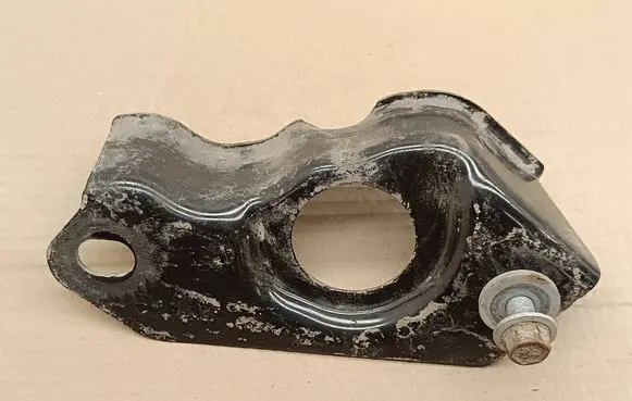 Ford Mach-E I Engine mounting bracket LK9810C759AC