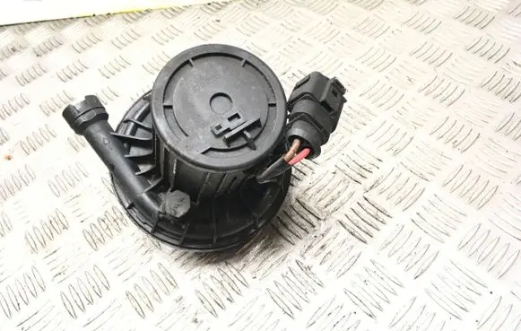 Volkswagen Golf V Secondary air pump 06A131333C 72273803 06A959253B