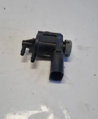 Volkswagen Golf IV Turbo solenoid valve 1K0906283A