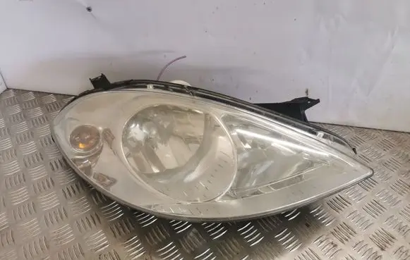 Mercedes-Benz A W169 Headlight/headlamp A1698200261