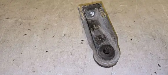 Opel Signum Radiator mount bracket 13140216