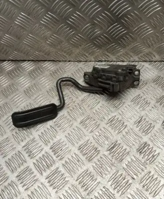 Volkswagen Sharan Accelerator throttle pedal 7M4721605D