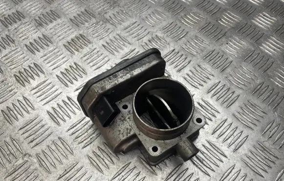 Seat Ibiza II (6k) Throttle valve 038128063C