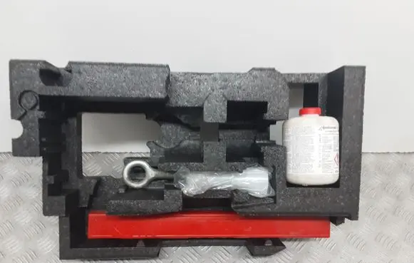 Volvo V40 Tool box 31317582