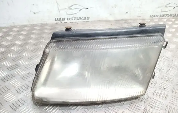 Volkswagen PASSAT B5 Headlight/headlamp