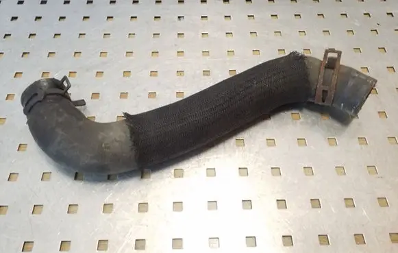 Toyota Avensis T250 Engine coolant pipe/hose