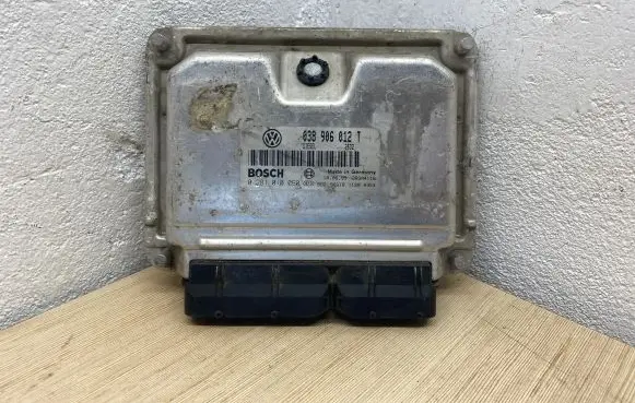 Audi A3 S3 8L Engine control unit/module 038906012T 28SA4116 0281010060