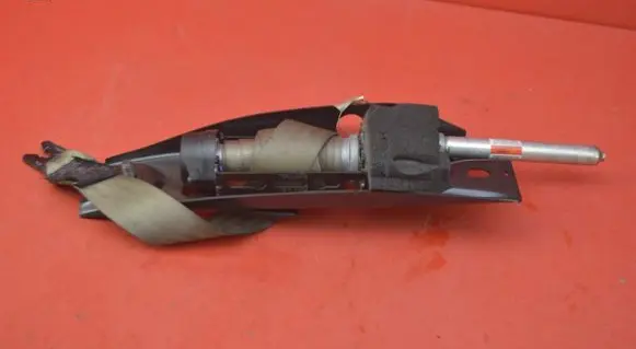 Volvo S80 Front seatbelt 39865064