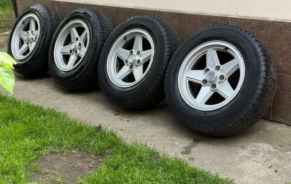 Volkswagen Transporter - Caravelle T3 R15 alloy rim 
