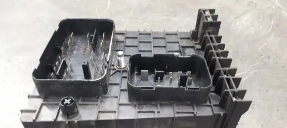 Volkswagen Golf V Fuse box set 1K0937124K