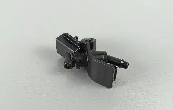Jeep Grand Cherokee WL Windshield washer spray nozzle 