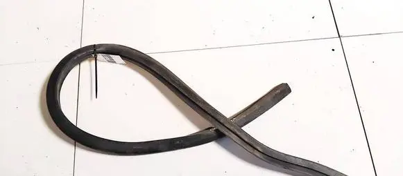Volkswagen Golf V Rubber seal front coupe door 