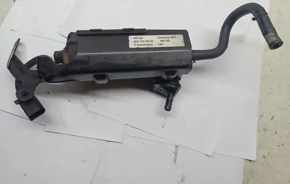 Volkswagen Phaeton Fuel injection high pressure pump 3D0127423A 08T102 3D0127023B