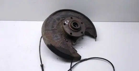 Audi A6 S6 C5 4B Rear wheel hub