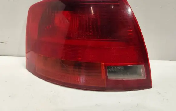 Audi A4 S4 B7 8E 8H Rear/tail lights 8E9945095E 484001 ULO748001