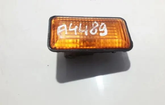 Volkswagen Golf III Front fender indicator light 1H0949117A