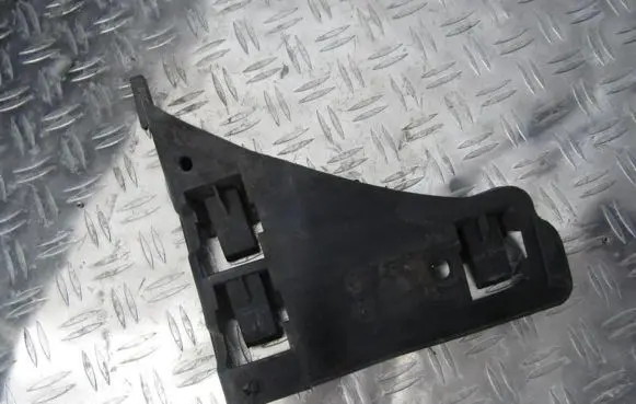 Ford Galaxy Front bumper mounting bracket 7m3807184 ym2117e775da