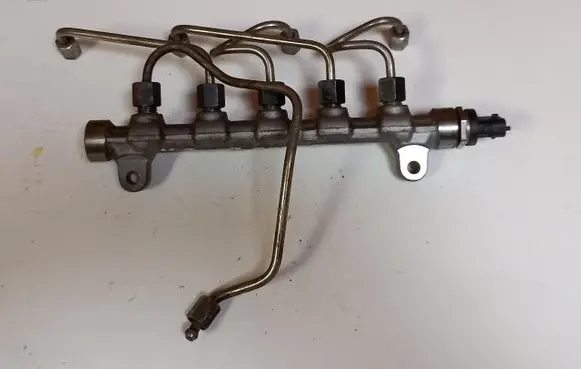 Hyundai i40 Fuel main line pipe 314002A420