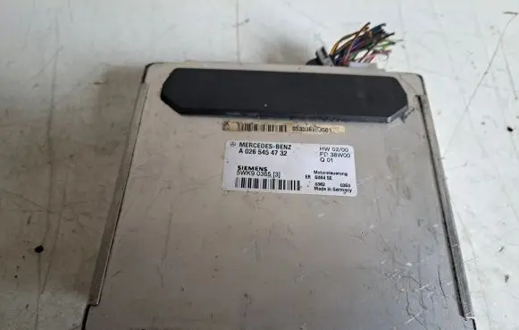 Mercedes-Benz C W203 Engine control unit/module A0265454732 5WK90365