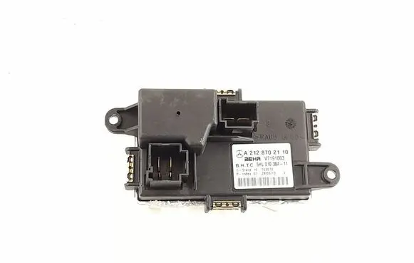 Mercedes-Benz C W204 Heater blower fan relay 2128702110 A2128702110