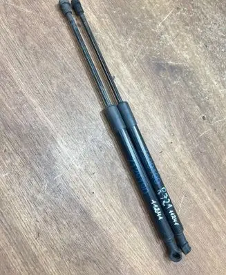 BMW 3 E90 E91 Front bonnet/hood damper/strut 7129190