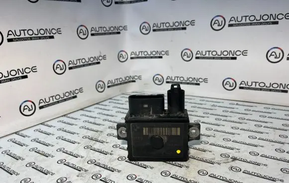 BMW X1 E84 Glow plug pre-heat relay 779800007 0522120102