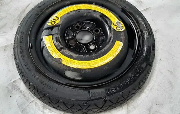 Volkswagen PASSAT B4 R15 spare wheel 357601025D