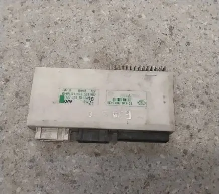 BMW 5 E39 Comfort/convenience module 61358381962 5DK00704726 12037310