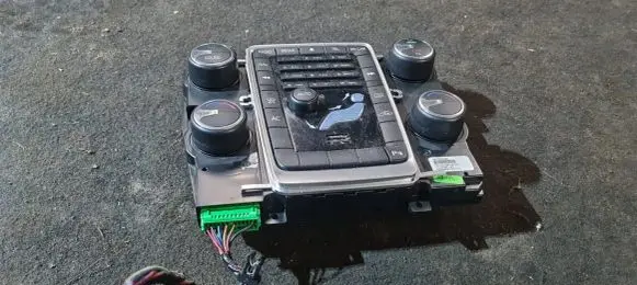 Volvo V60 Climate control unit 30795266