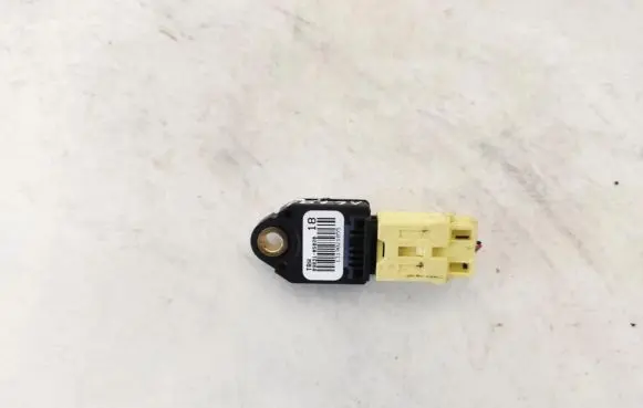 Toyota Verso Airbag deployment crash/impact sensor 8983105020 89831-05020