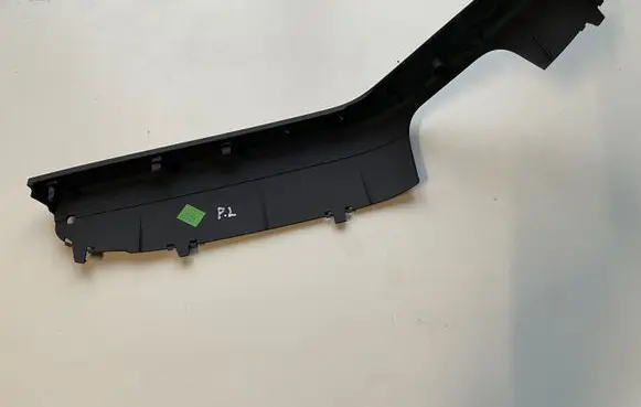 Audi A5 8T 8F Front door interior handle trim 8K1867586A